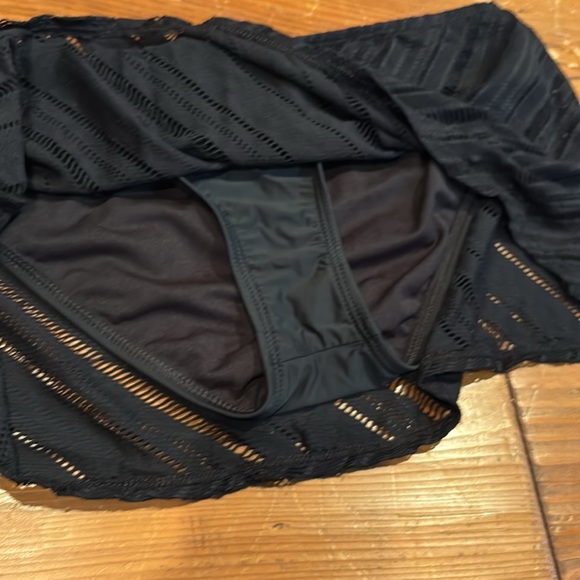 Antonio Melani swim bottom, size 8 - Picture 3 of 5